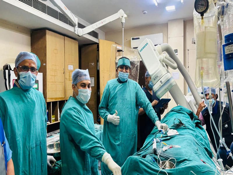 Skilled cardiologist team performing heart surgery in a modern hospital.